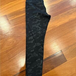 Zyia Black Camouflage Leggings